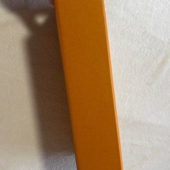 Auth Louis Vuitton M size box, dust bag & 2 different gift bags LIKE NEW! - Picture 6 of 14